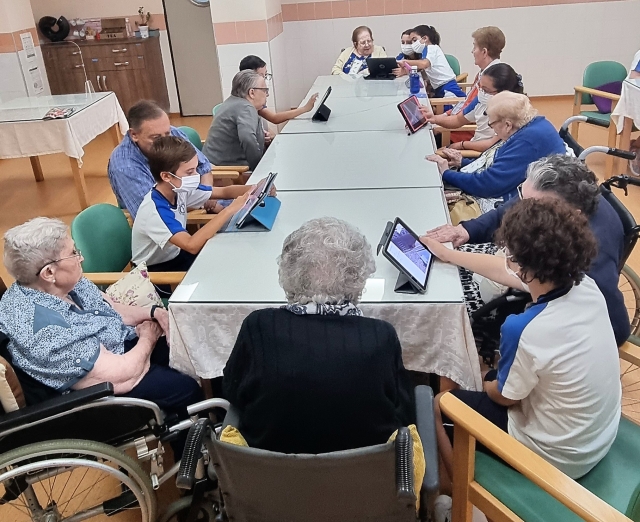 ¡Vuelven las Sesiones de Nuevas Tecnologías Intergeneracional!