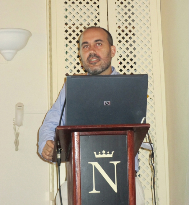 Sergio Cañellas participó en una mesa redonda de las XIII Jornadas nacionales de Lares Federación en Tenerife